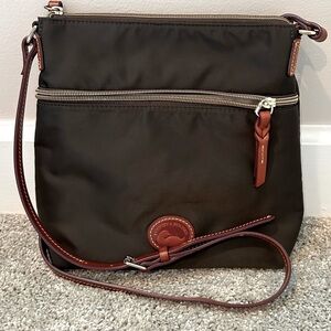EUC Dooney & Bourke Nylon Letter Carrier Crossbody Bag Dark Brown